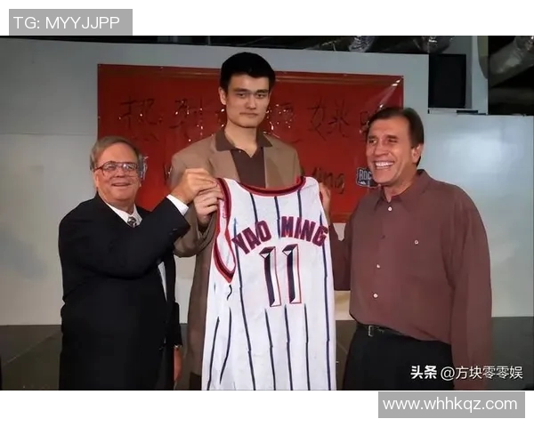 美国网友姚明引发热议网友们纷纷讨论他的篮球成就与社会影响力