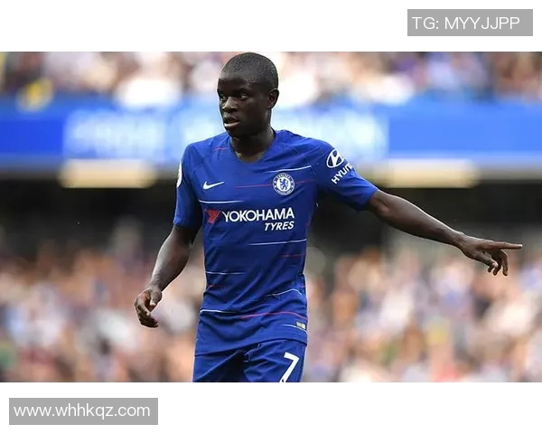 后背纹身展现个性与魅力足球明星女生的时尚风采与运动精神